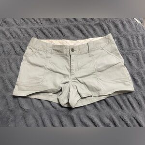 Z Universe light gray shorts